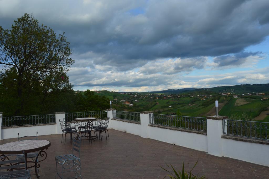 Villa Tre Colli Agri B&B Ariano Irpino Luaran gambar